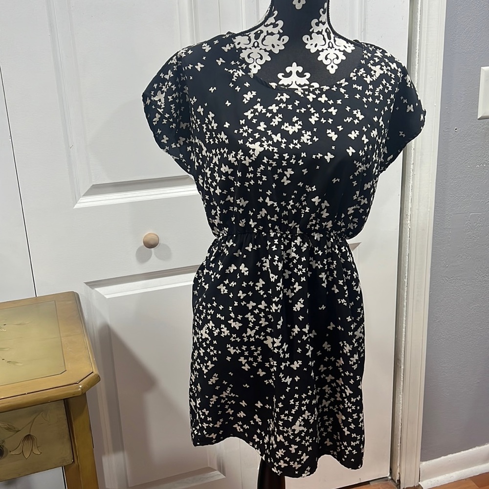 Black Butterfly Mini silky dress One Clothing, size Medium
